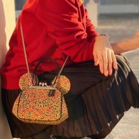 New Coach Disney Mickey Mouse Kisslock Bag/ Leather/Black-Yellow-Orang4 - Picture 8 of 12